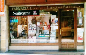 Homeopatía en Elorrio farmacia escaparate
